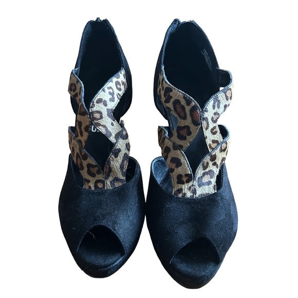 Chicos Black Suede, Animal Print Calf Hair 4” Heel. Size 8 - Picture 2 of 5